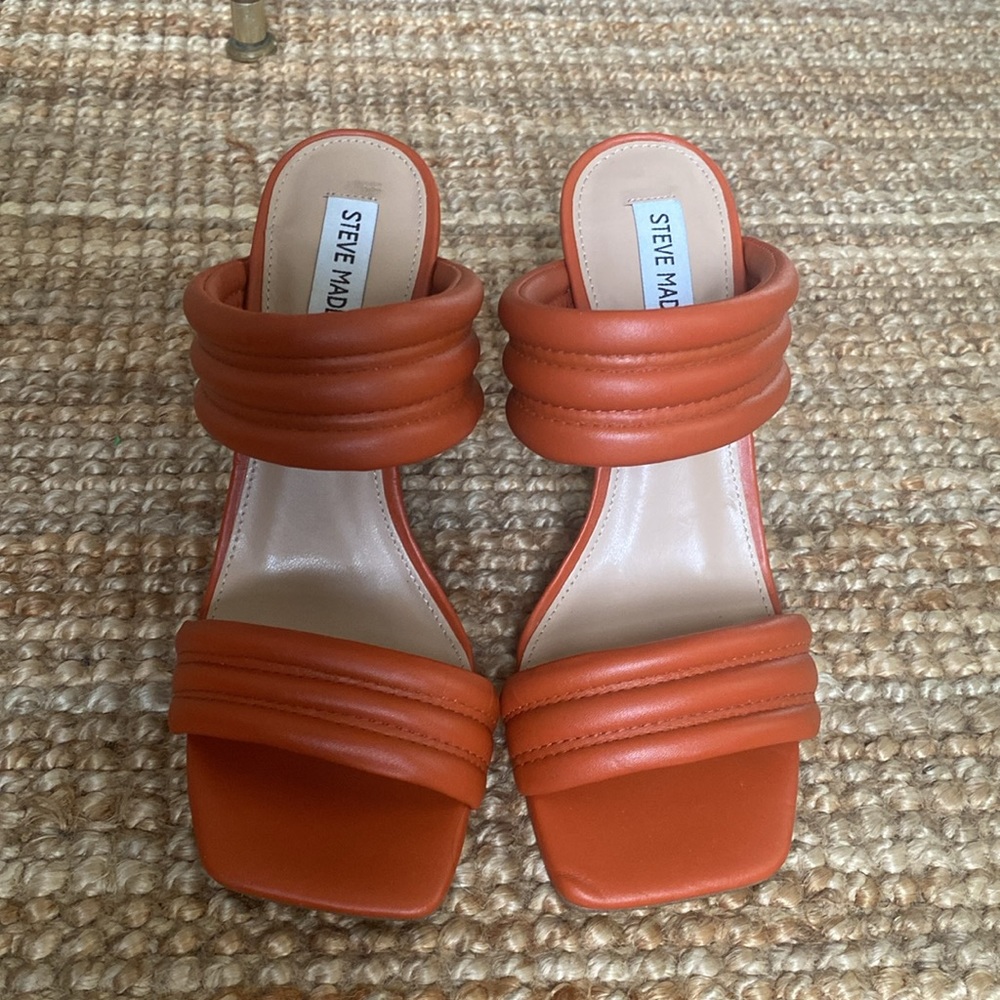 Steve Madden Orange Padded Strap Block Heel Sandals - Picture 2 of 8